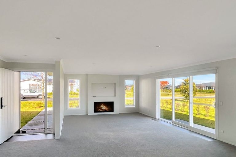 Photo of property in 12 Bastille Court, Rangatira Park, Taupo, 3330
