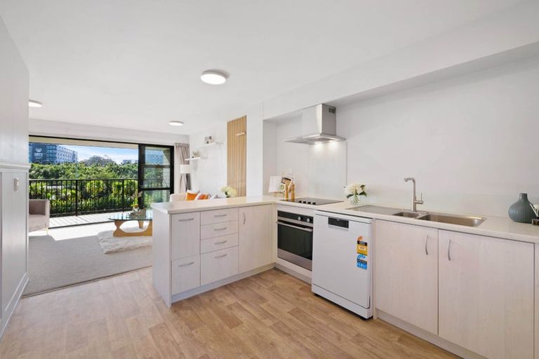 Photo of property in 27 Haroto Street, Manukau, Auckland, 2104