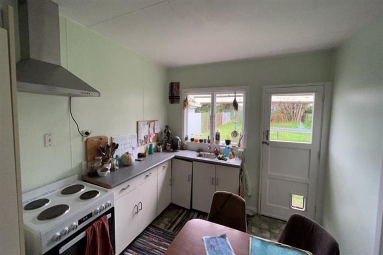 Photo of property in 82- 84 Queen Street, Westport, 7825