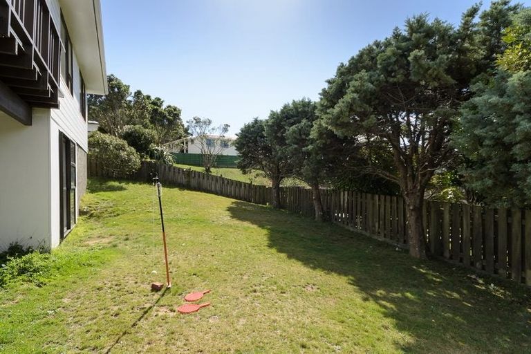 Photo of property in 76 Thurleigh Grove, Karori, Wellington, 6012