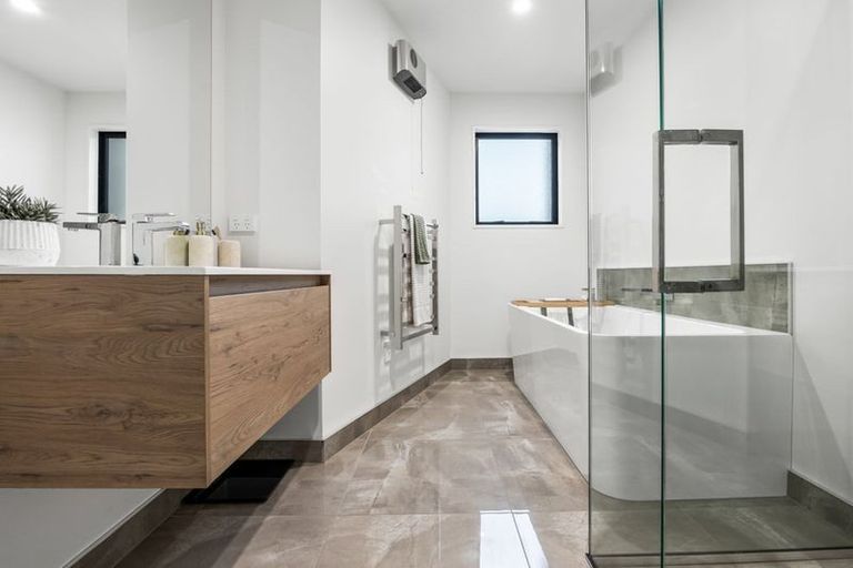 Photo of property in 16 Coupling Close, Prebbleton, 7604