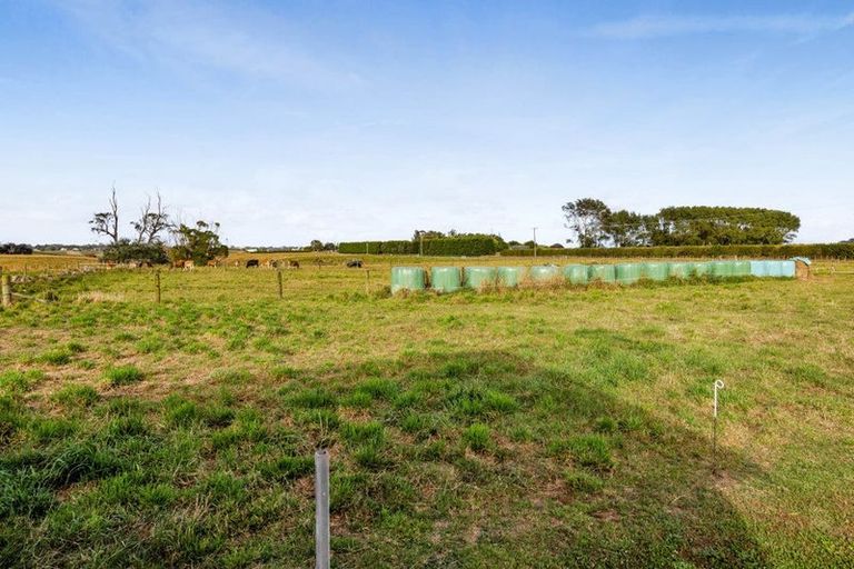 Photo of property in 242 Tawhiti Road, Hawera, 4672
