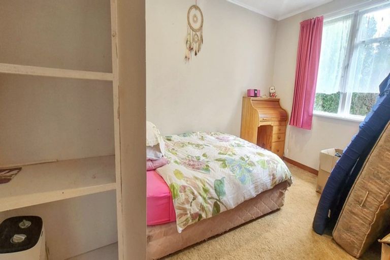 Photo of property in 100 Alexandra Street, Marton, 4710