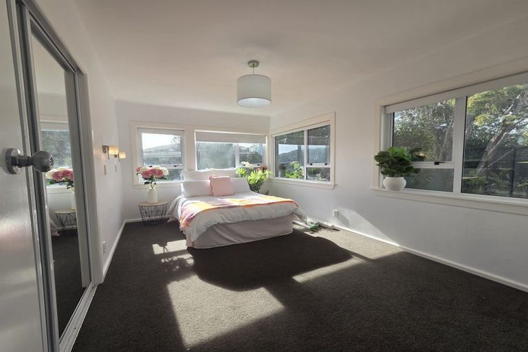 Photo of property in 103 Maupuia Road, Maupuia, Wellington, 6022