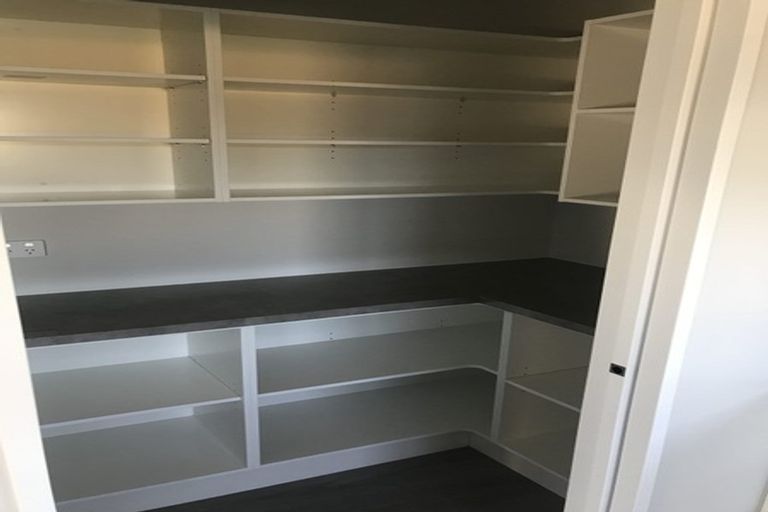 Photo of property in 76 Stationmasters Way, Prebbleton, 7604