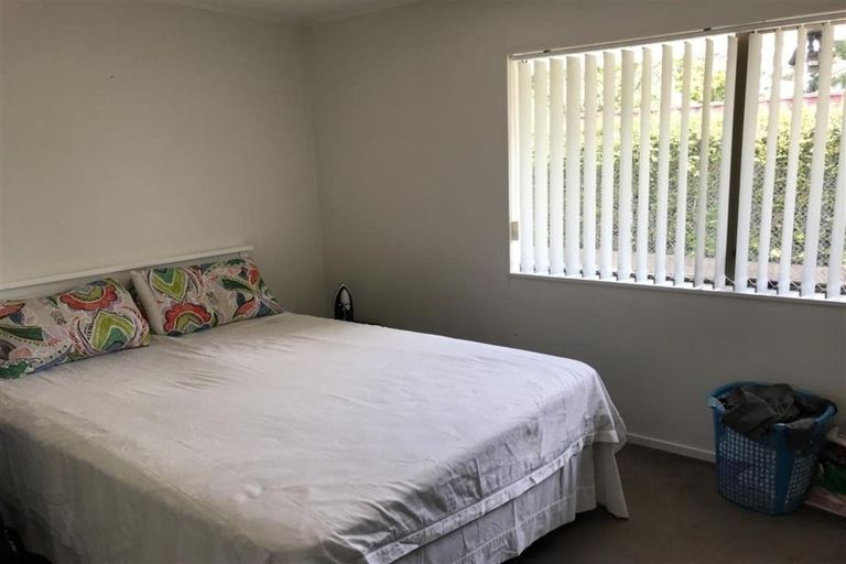 Photo of property in 2/240 Great South Road, Manurewa, Auckland, 2102