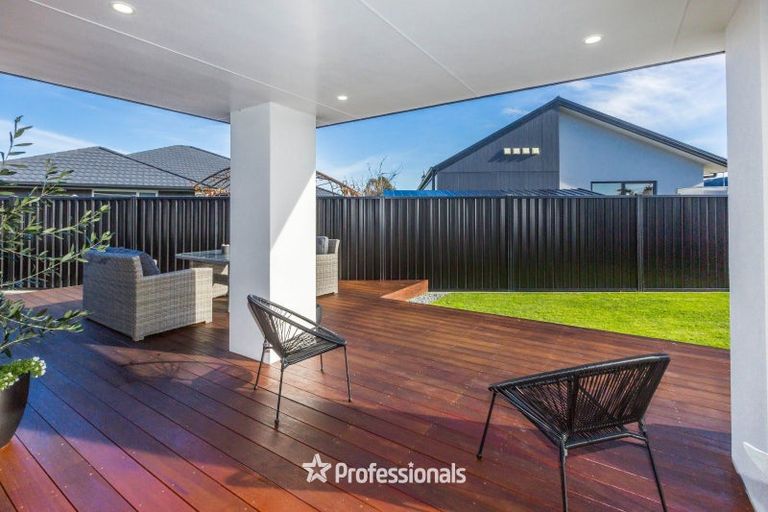 Photo of property in 4 Kerrigan Crescent, Wallaceville, Upper Hutt, 5018