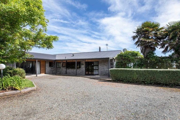 Photo of property in 787 Main North Road, Motunui, Waitara, 4383