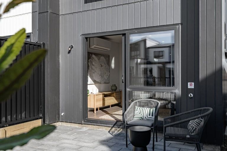 Photo of property in 1/4 Glenburn Road, Hobsonville, Auckland, 0616