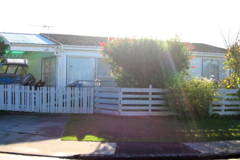 Photo of property in 8b Melanie Place, Orewa, 0931