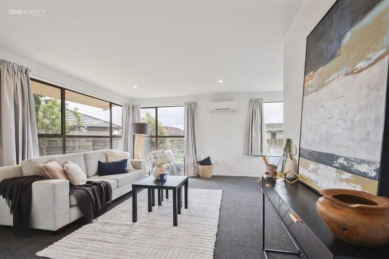 Photo of property in 11 Channel Place, Aranui, Christchurch, 8061