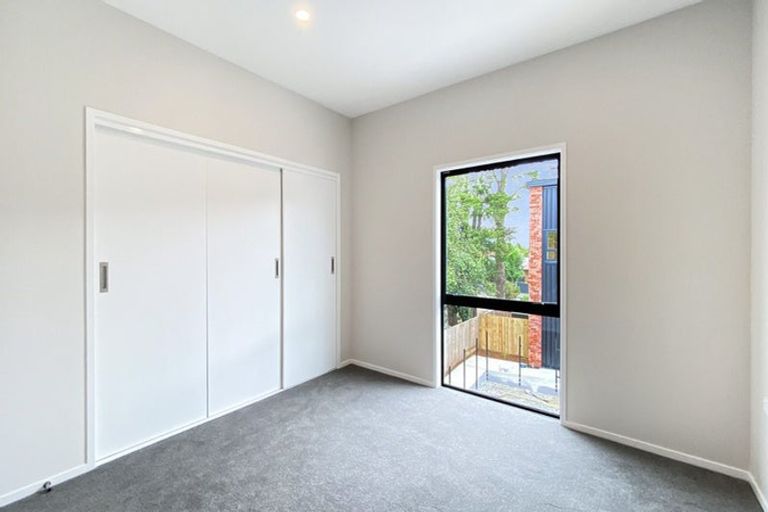 Photo of property in 4 Whakarato Way, Takanini, 2112