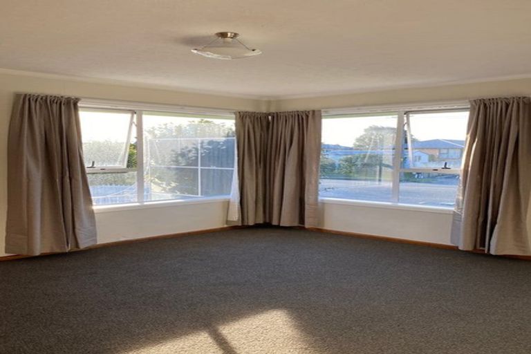Photo of property in 31 Staveley Street, Avonhead, Christchurch, 8042