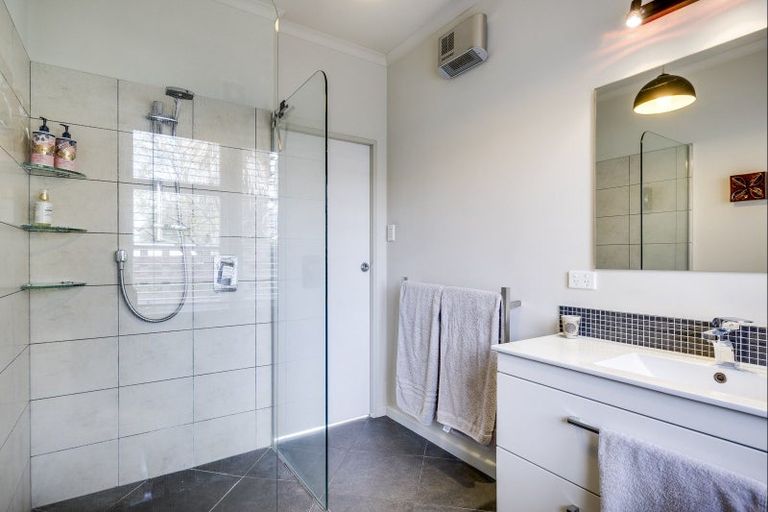 Photo of property in 24 Herrick Street, Marewa, Napier, 4110