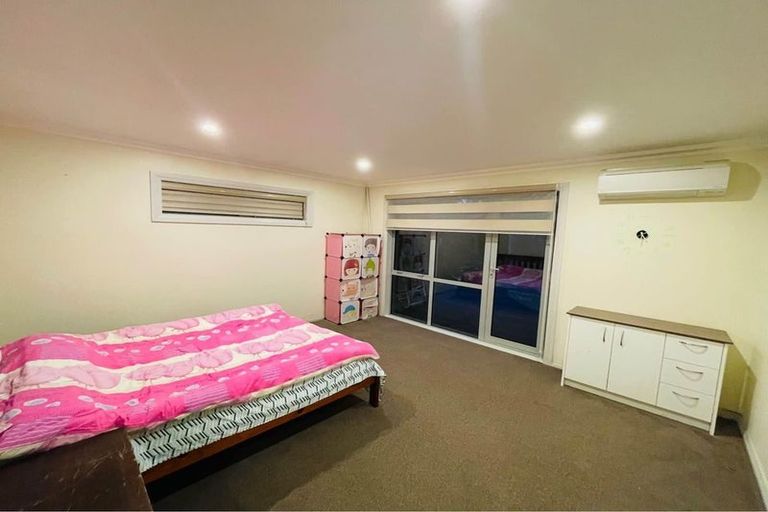 Photo of property in 15 Evelina Lane, Flat Bush, Auckland, 2019