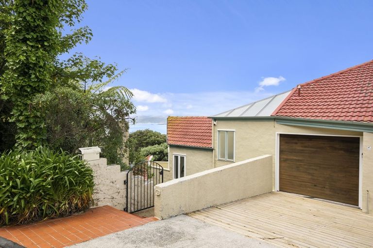 Photo of property in 51 Harbour View Road, Northland, Wellington, 6012