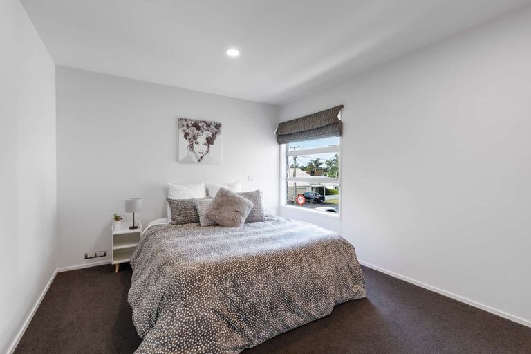 Photo of property in 76 Bay Street, Red Beach, 0932