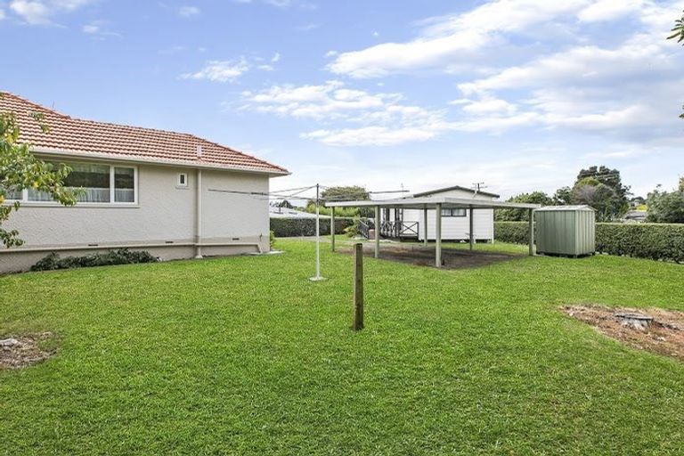 Photo of property in 110 Queen Street, Waiuku, 2123