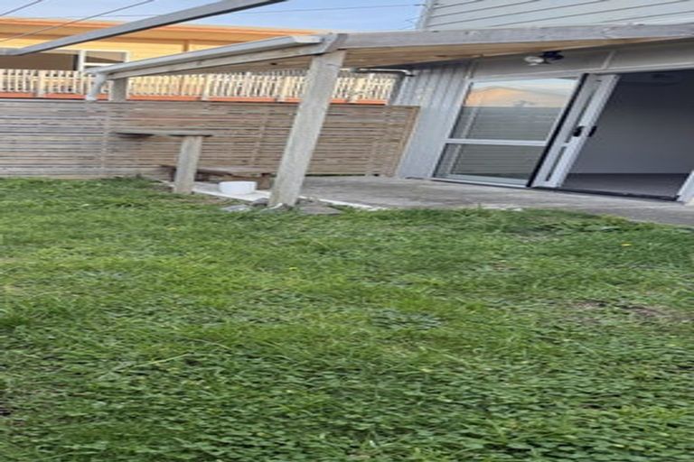 Photo of property in 27 Terrace Road, Titahi Bay, Porirua, 5022