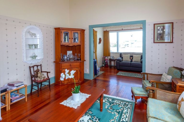 Photo of property in 102 Karaka Road, Thames, 3500