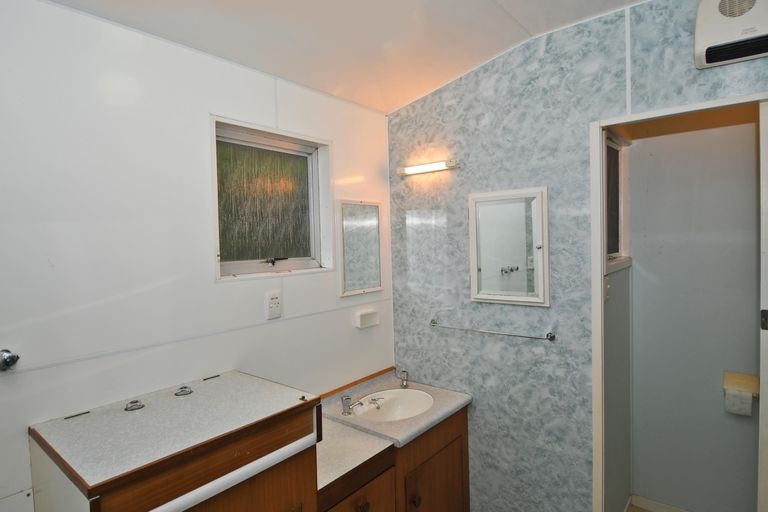 Photo of property in 51 Barrier View Road, Leigh, 0985