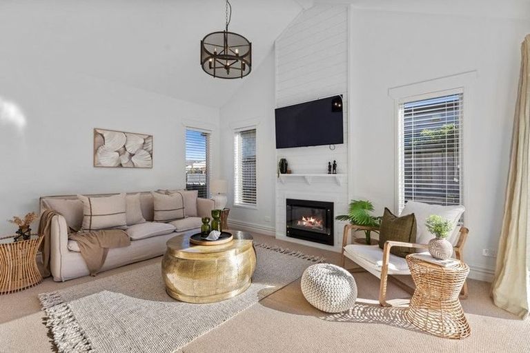 Photo of property in 1 Ascarina Way, Papamoa Beach, Papamoa, 3118