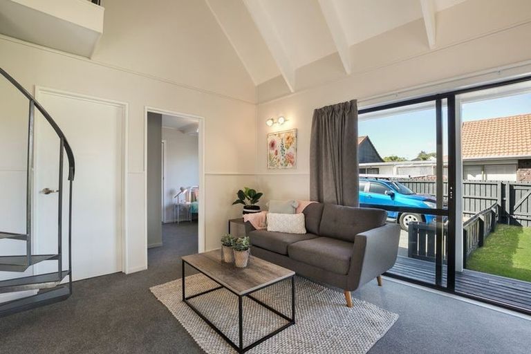 Photo of property in 3/72 Weymouth Road, Manurewa, Auckland, 2102