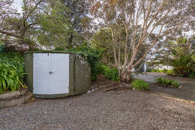 Photo of property in 63 Mazengarb Road, Paraparaumu Beach, Paraparaumu, 5032
