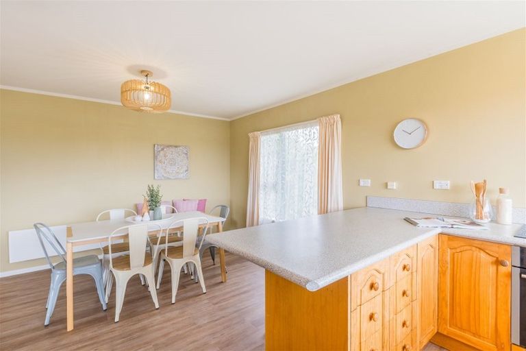 Photo of property in 191 Mazengarb Road, Paraparaumu, 5032