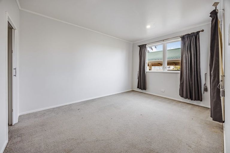 Photo of property in 21 President Avenue, Papakura, 2110