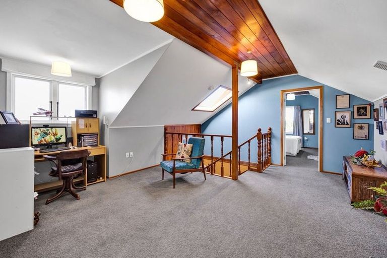 Photo of property in 70 Collins Street, Hawera, 4610