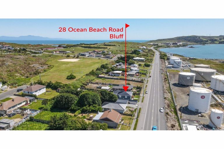 Photo of property in 28 Ocean Beach Road, Bluff, 9814