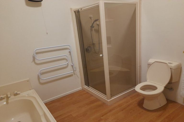 Photo of property in 27 Beauchamp Street, Karori, Wellington, 6012