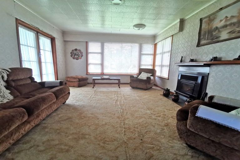 Photo of property in 105 Apatu Street, Wairoa, 4108