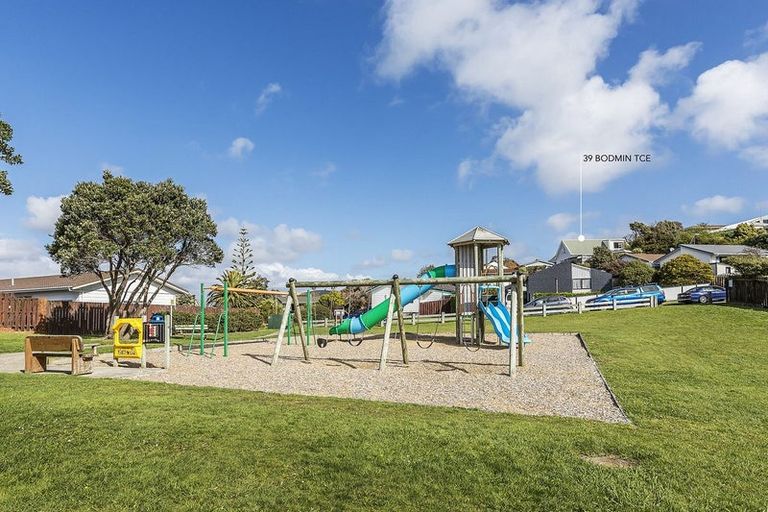 Photo of property in 39 Bodmin Terrace, Camborne, Porirua, 5026