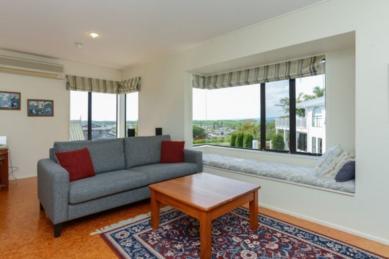 Photo of property in 56 Churchill Drive, Taradale, Napier, 4112