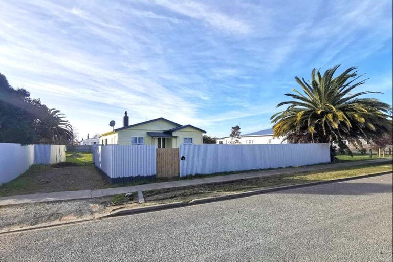 Photo of property in 5 Crarer Street, Wairoa, 4108