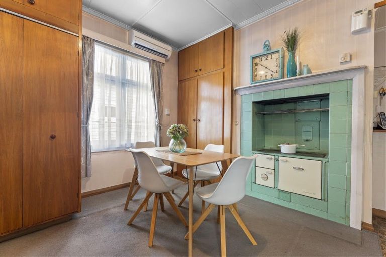 Photo of property in 77 Shamrock Street, Takaro, Palmerston North, 4412