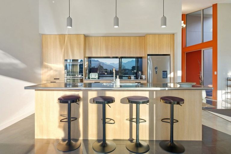 Photo of property in 23 Sapphire Spring Rise, Wanaka, 9305