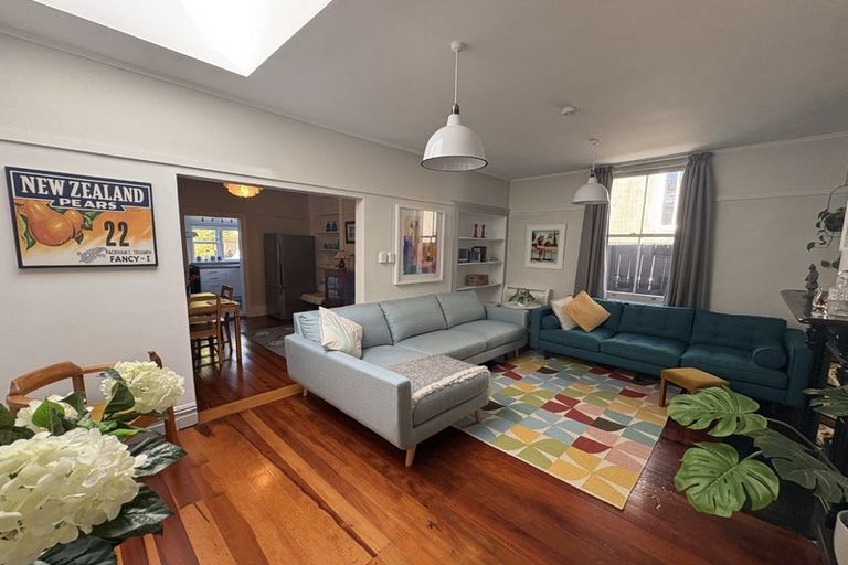 Photo of property in 357 Adelaide Road, Newtown, Wellington, 6021