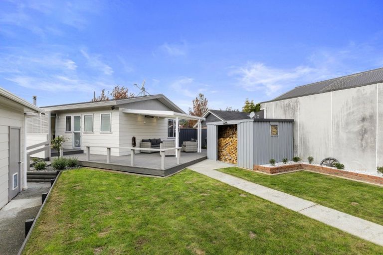 Photo of property in 17 Memphis Grove, Totara Park, Upper Hutt, 5018