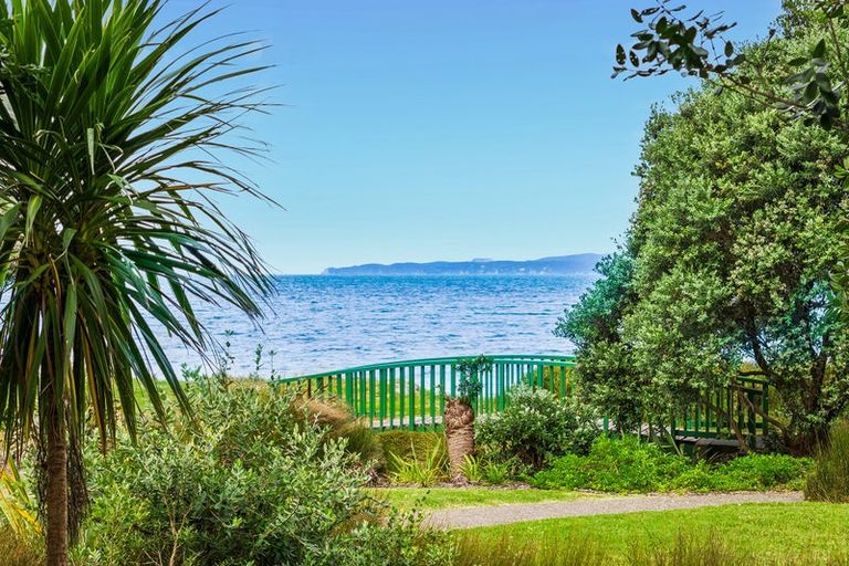 Photo of property in 28 Schooner Avenue, Snells Beach, 0920