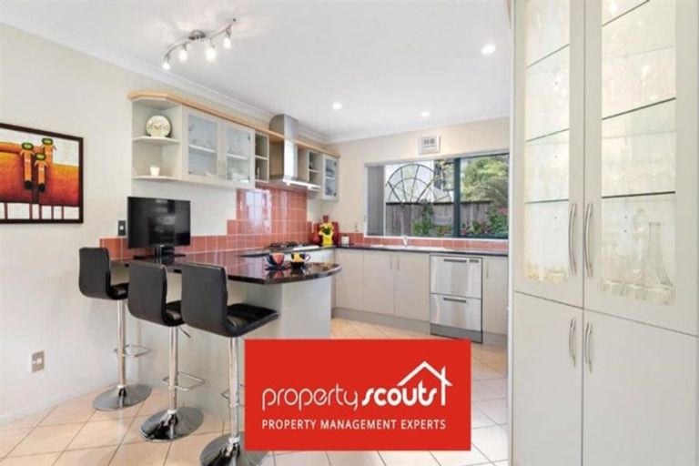 Photo of property in 3 Parani Court, Te Atatu Peninsula, Auckland, 0610