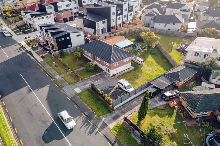 Photo of property in 68 Delta Avenue, New Lynn, Auckland, 0600