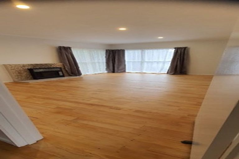 Photo of property in 5 Mcphail Street, Birkdale, Auckland, 0626