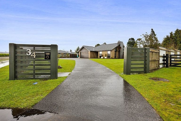 Photo of property in 34 Mercade Close, Stratford, 4332