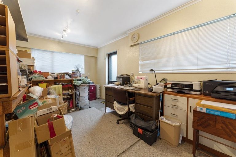 Photo of property in 14 Peter Hall Drive, Kelvin Grove, Palmerston North, 4414