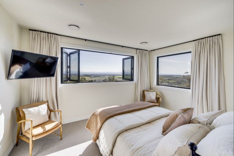 Photo of property in 42 Mclean Road, Havelock North, 4294