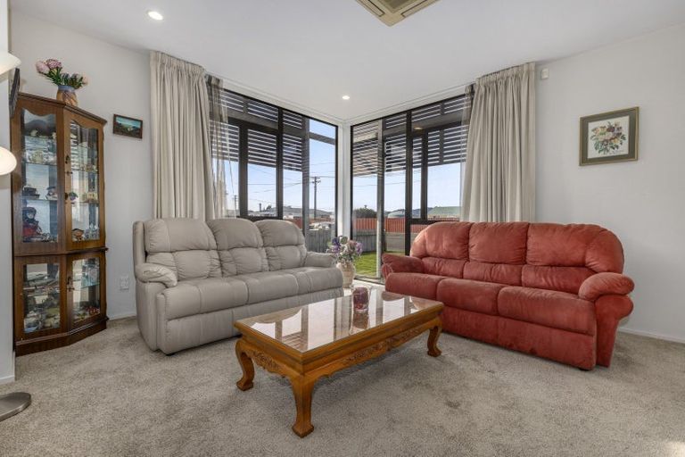 Photo of property in 39 Bristol Street, Levin, 5510