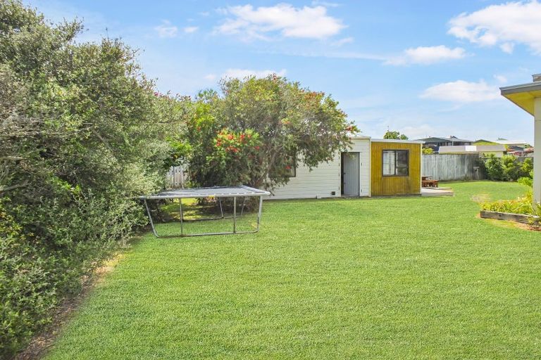 Photo of property in 31 Shortt Street, Foxton Beach, Foxton, 4815
